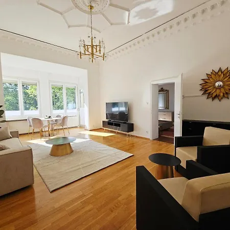 Breathtaking 2 Bedroom At Kurpark דירה